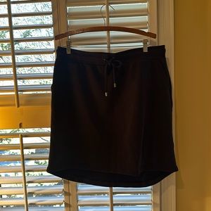 Extra large, navy blue cable and gauge skirt draw string